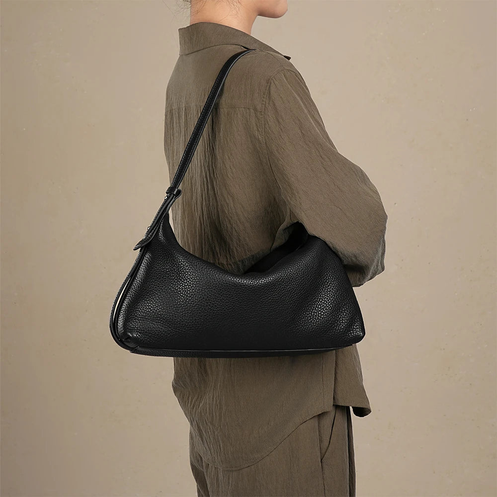 Relume Shoulder Hobo