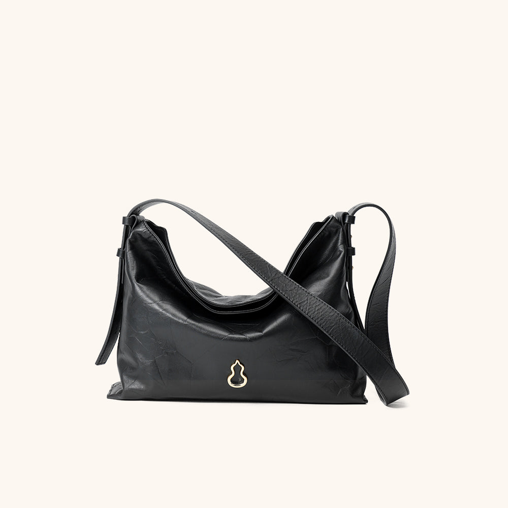 Medium Flow Hobo (Dong Hand-Crinkled Texture)