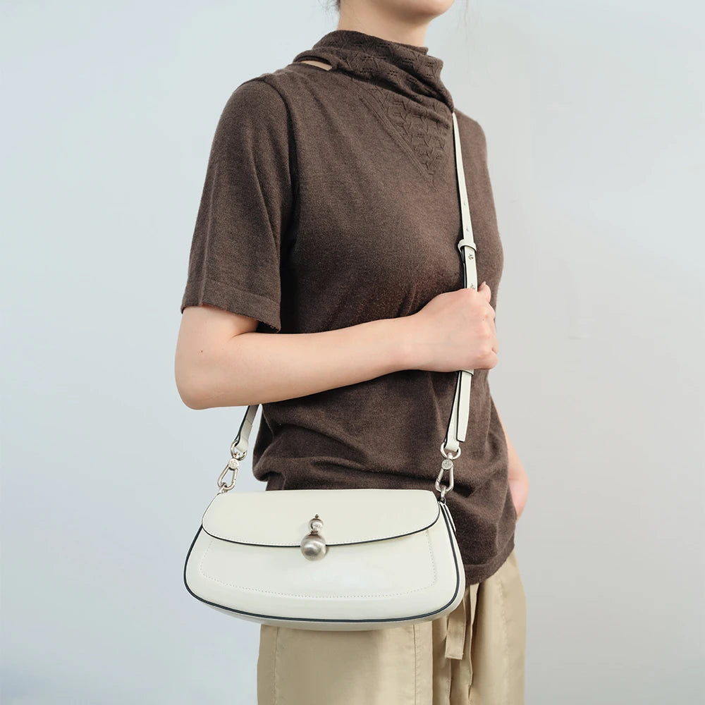 Latch Weeble Satchel