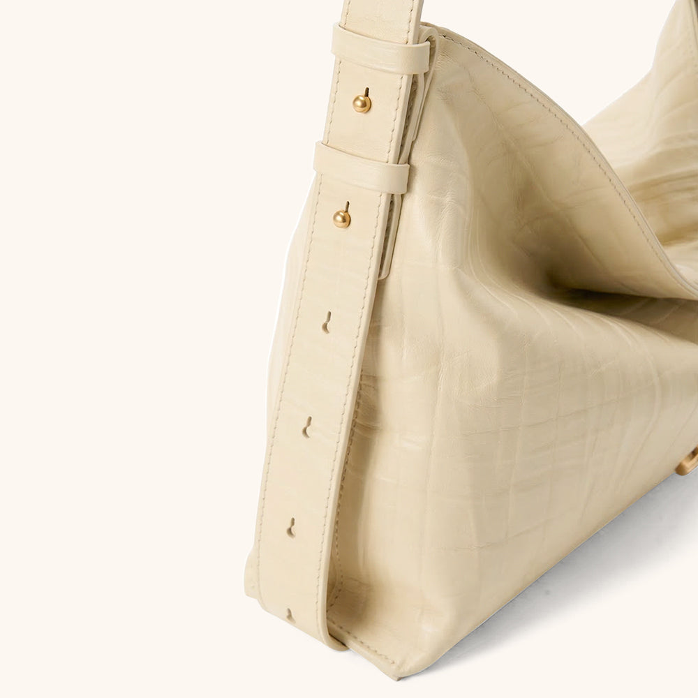 Medium Flow Hobo (Dong Grid Embossed)
