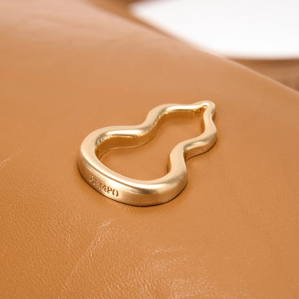 Medium Flow Hobo (Texture Version)