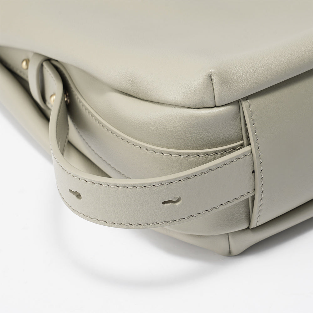 Flow Voyage Bag