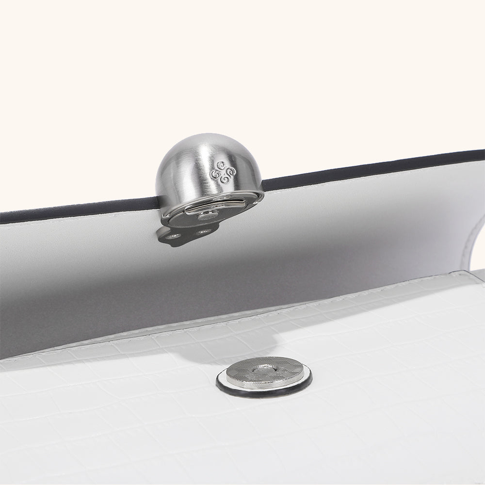 Latch Organizer Purse