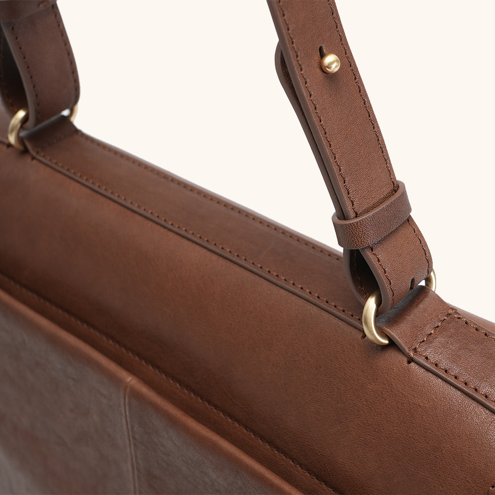 Relume Messenger Bag
