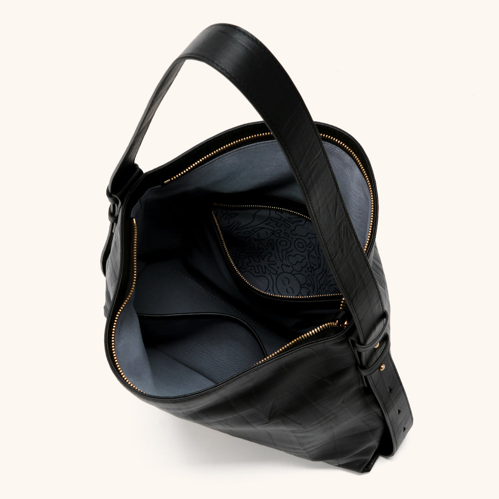 Medium Flow Hobo (Dong Grid Embossed)