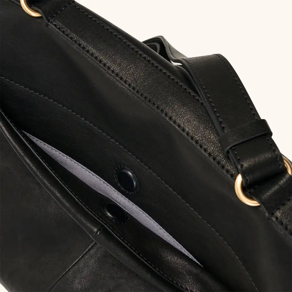 Relume Messenger Bag