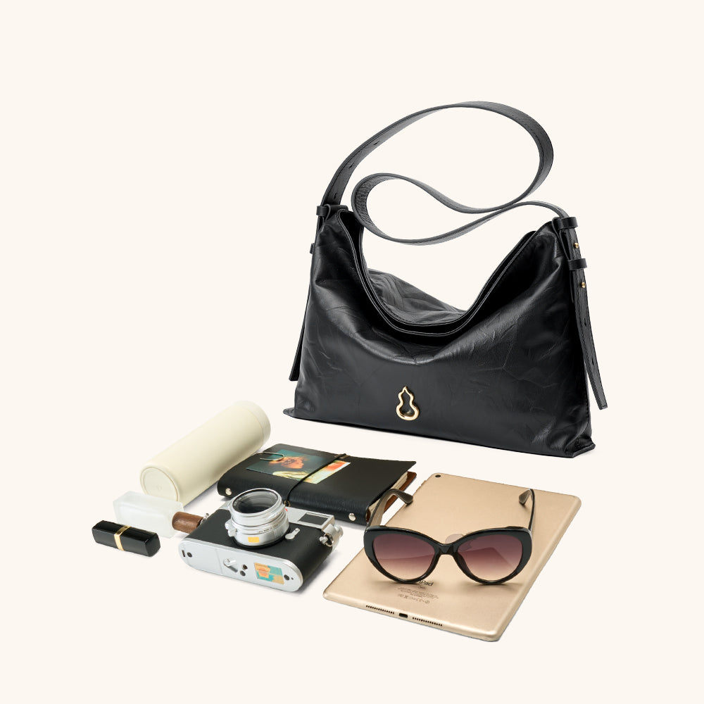 Medium Flow Hobo (Dong Hand-Crinkled Texture)