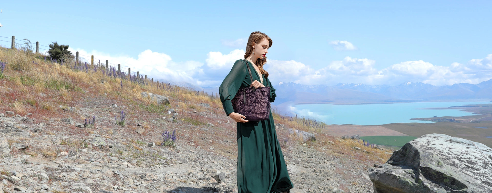 A woman dressed in green wearing the Bampo Dong Cloth Tote