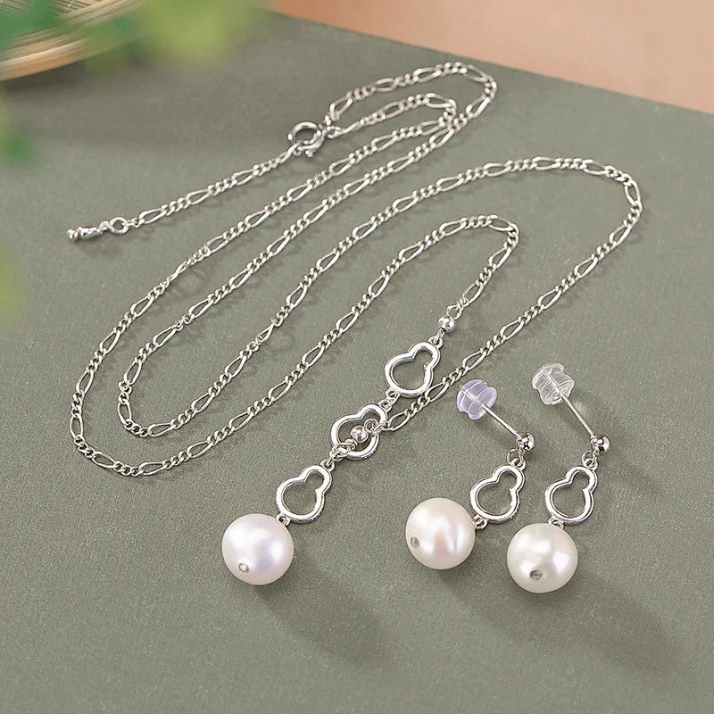 Hulu Pearl Necklace