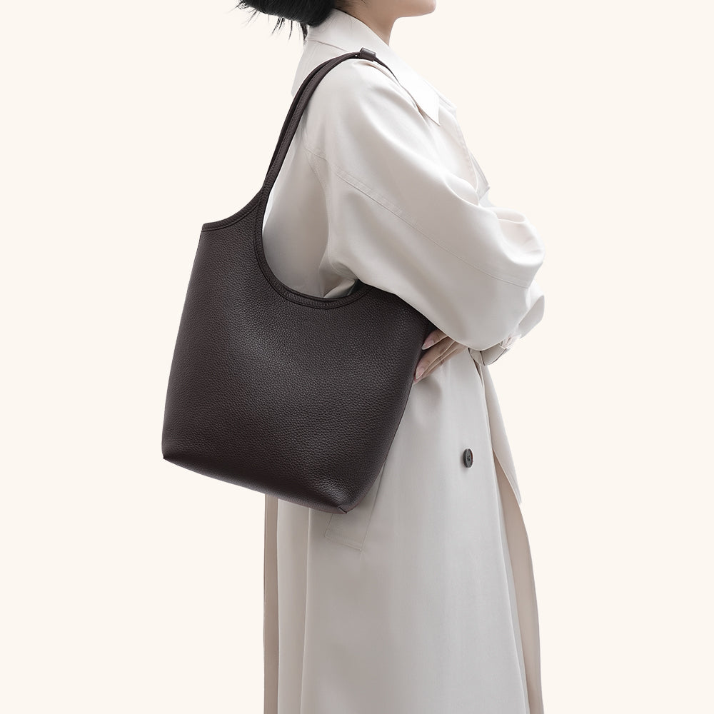 Bampo Small Rush Bucke on Model 1#color_espresso
