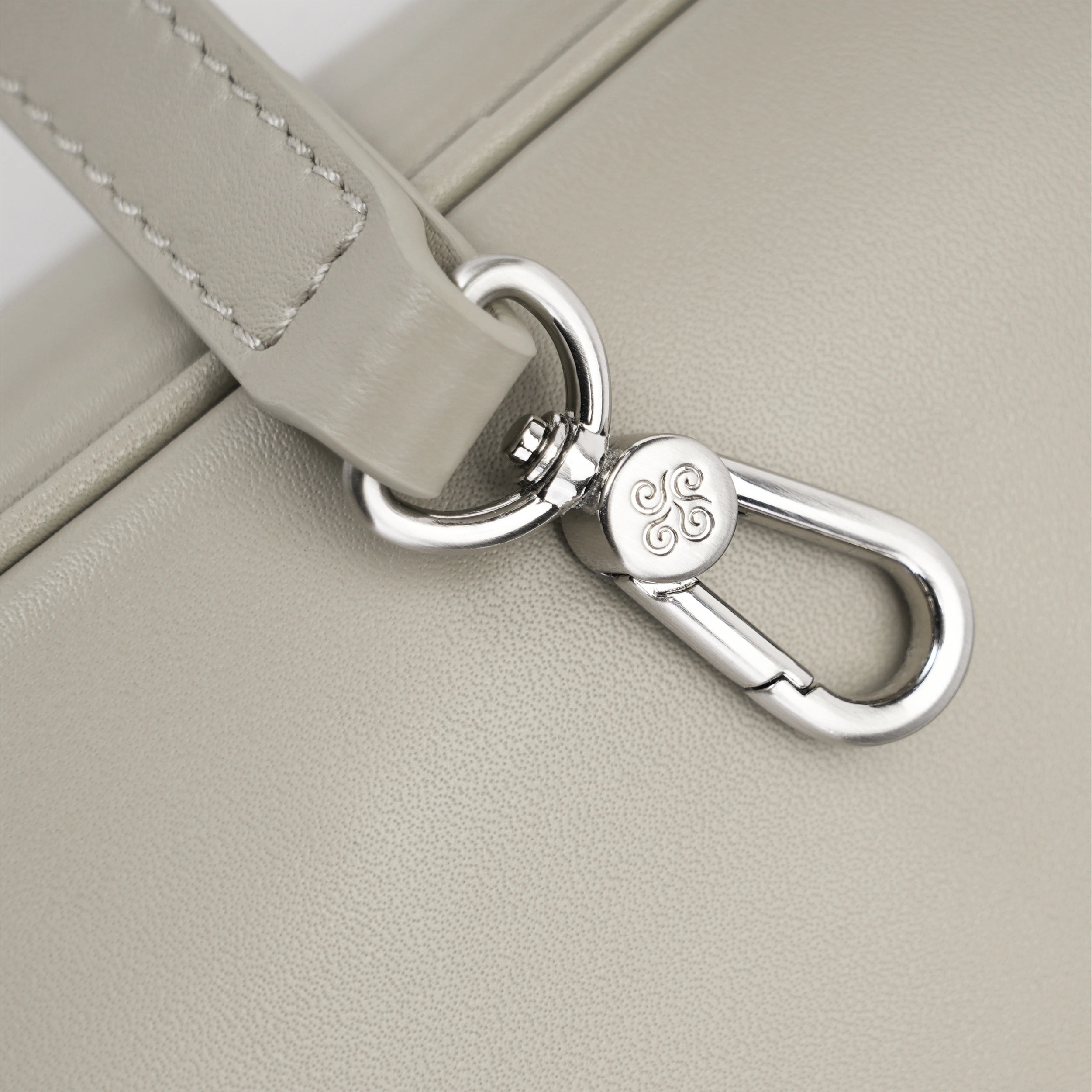 Details of the Bampo Baguette Bag