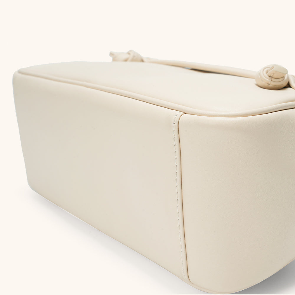 Bottom View of the Bampo Bowler Knot Bag