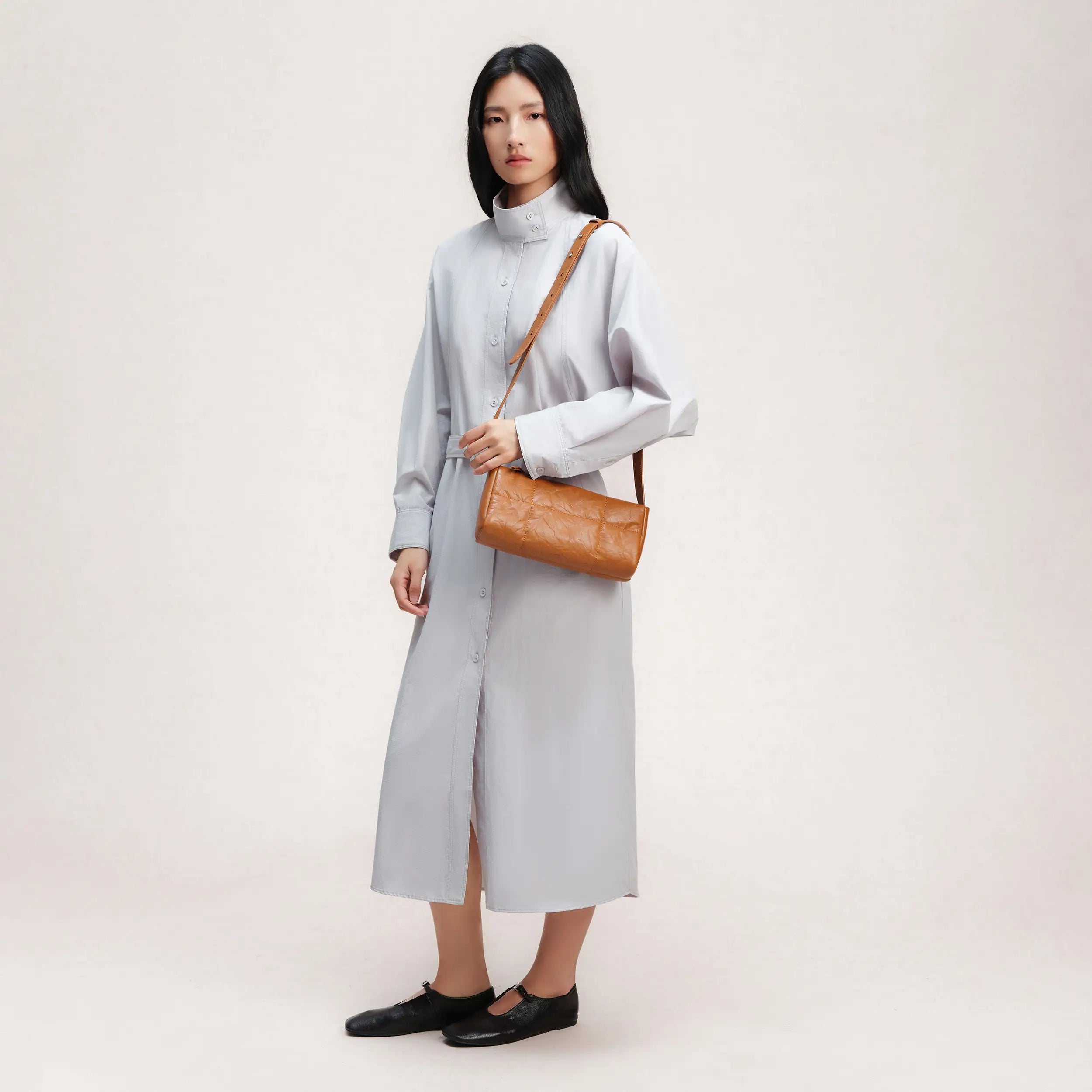 Bampo Bun Shoulder Bag on Model 2