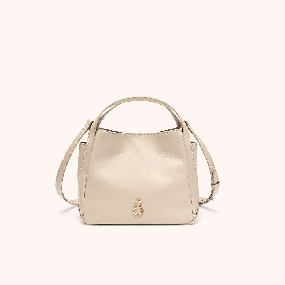 Front view of the Bampo Drum Tote