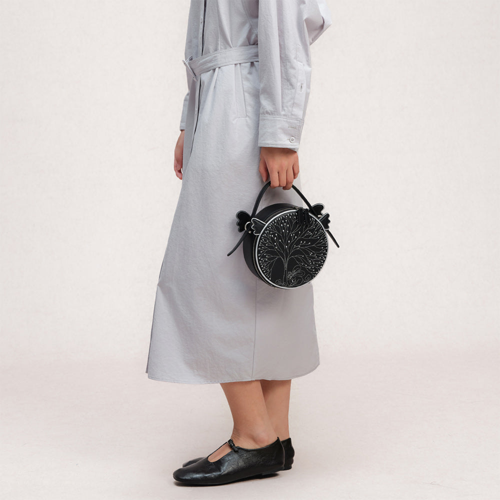 Bampo fairyland small handbag on model 4