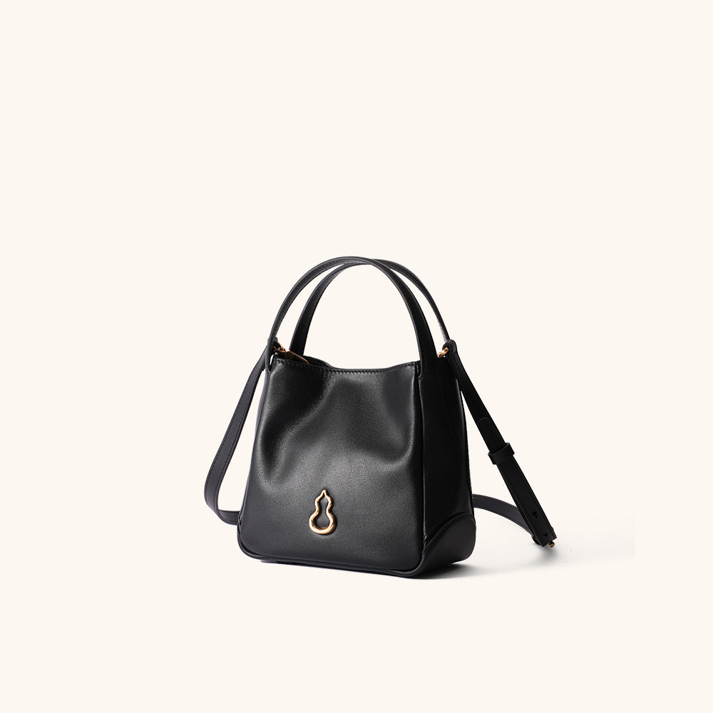 Side View of the Bampo Harmony Bucket Bag