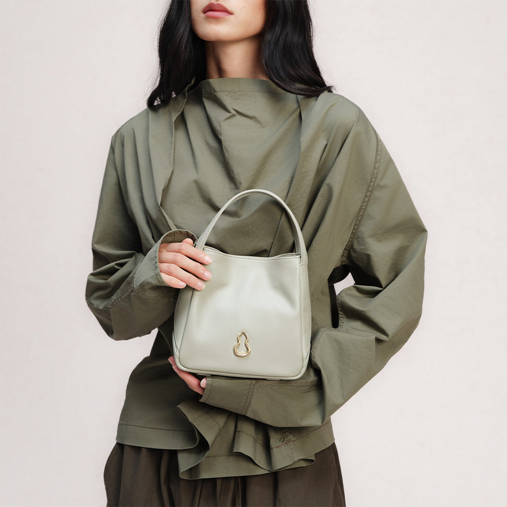Bampo Harmony Bucket Bag on Model 5