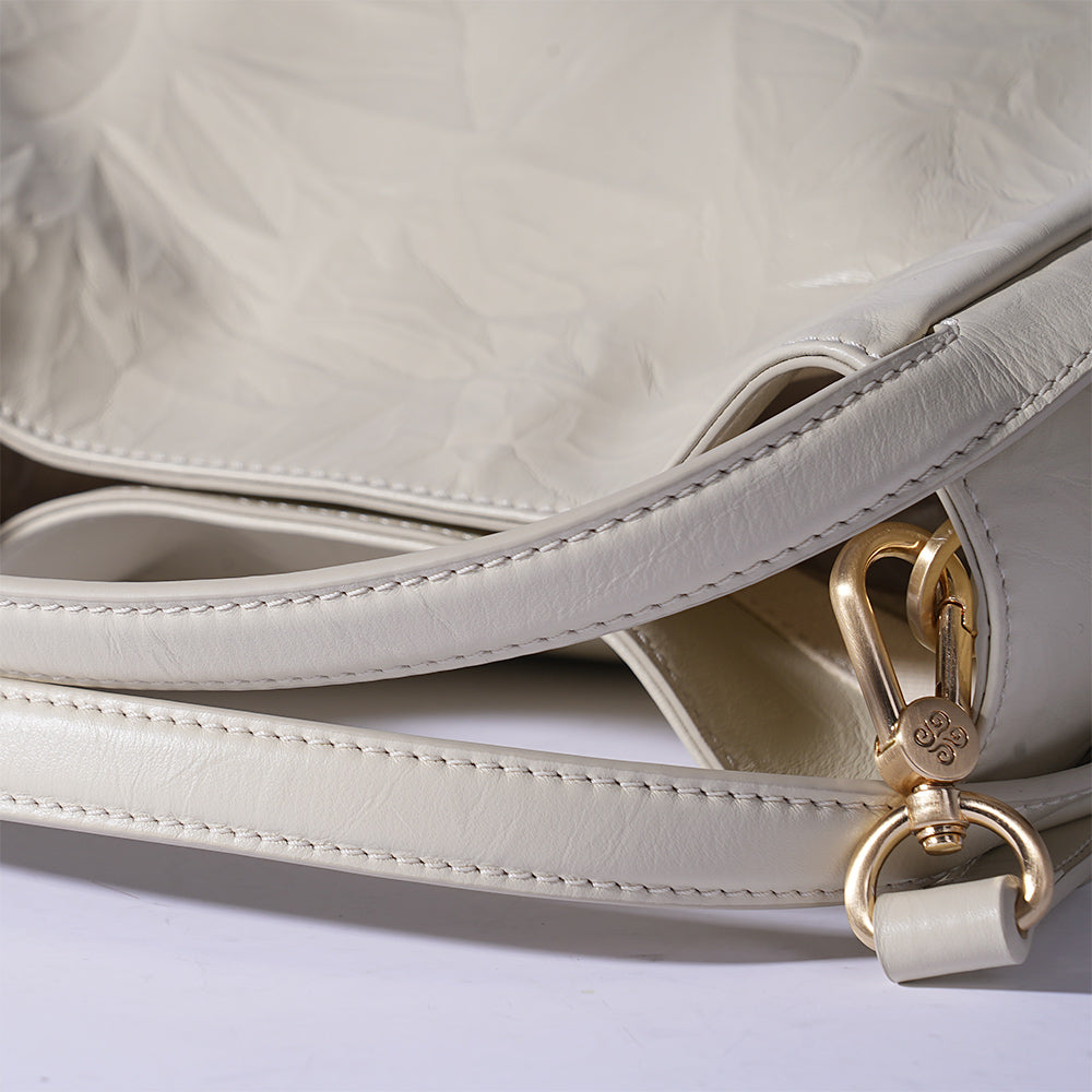 Details of the Bampo Harmony Tote (Texture Version)