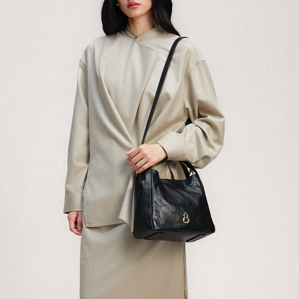 Bampo Harmony Tote (Texture Version) on Model 7