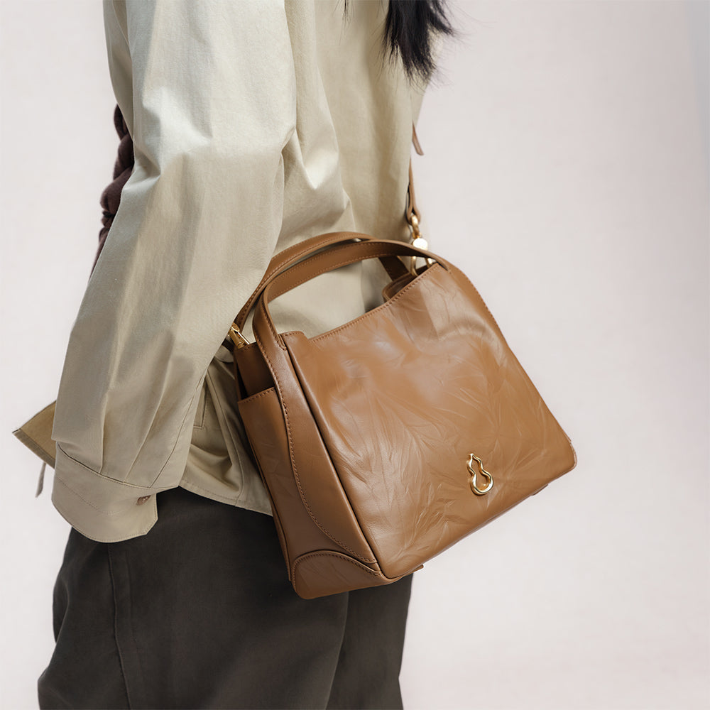 Bampo Harmony Tote (Texture Version) on Model 3