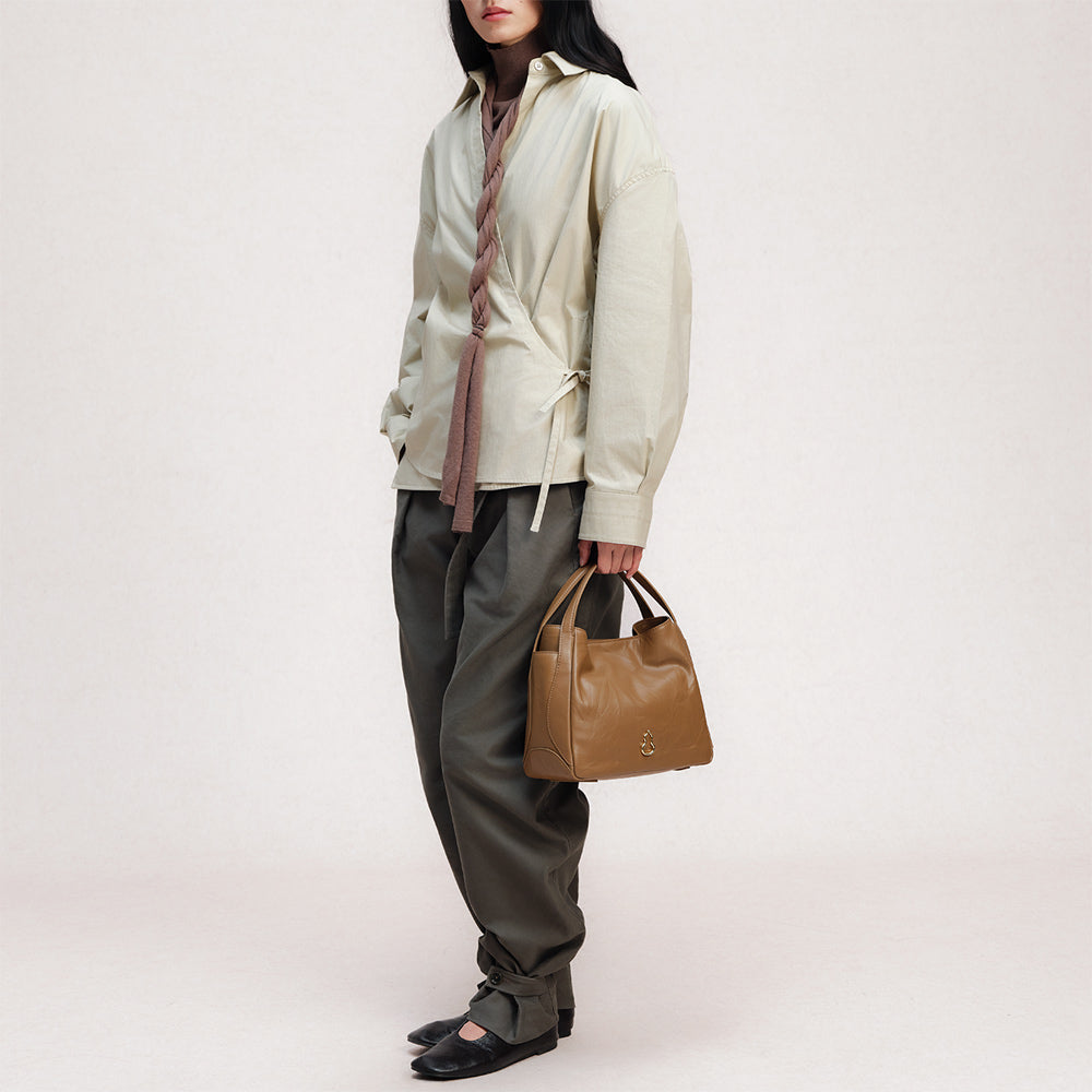 Bampo Harmony Tote (Texture Version) on Model 7