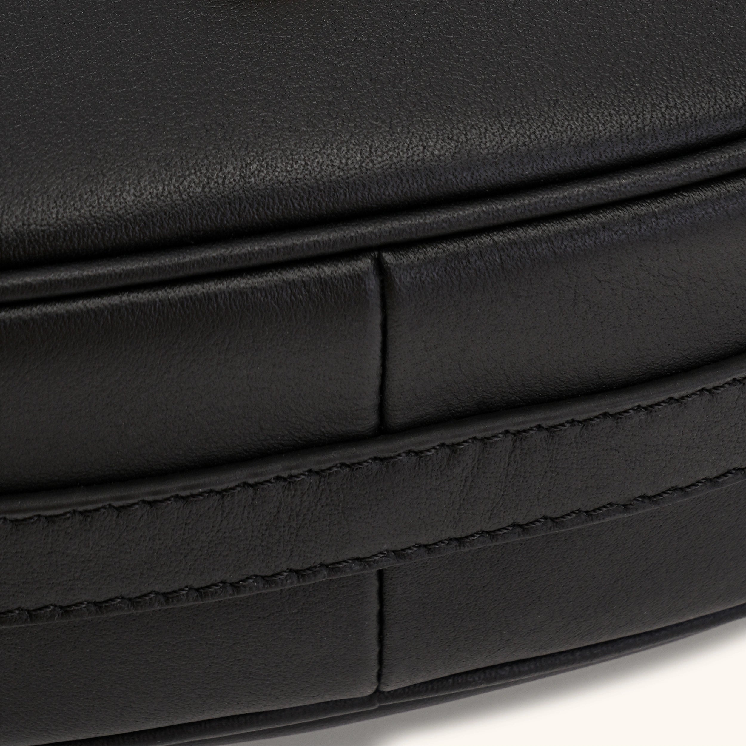 Details of the Bampo Luna Bag