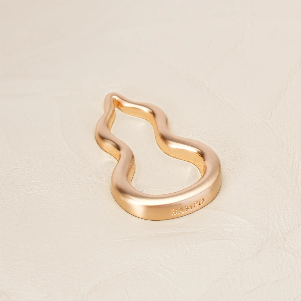 Hulu Hardware of the Bampo Small Flow Hobo