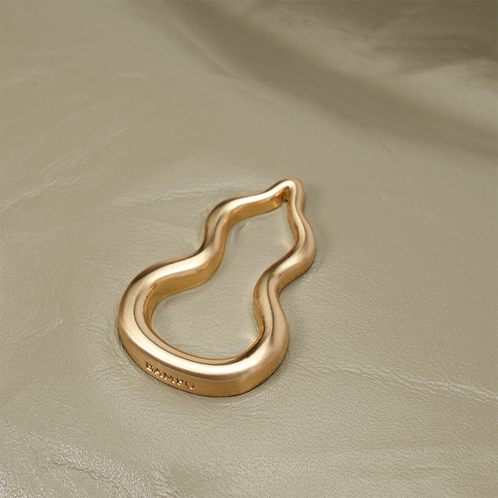 Hulu Hardware of the Bampo Small Flow Hobo