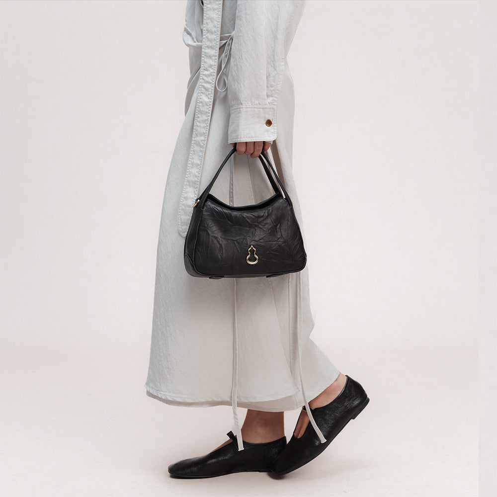 Bampo Small Harmony Tote (Texture Version) on Model 9