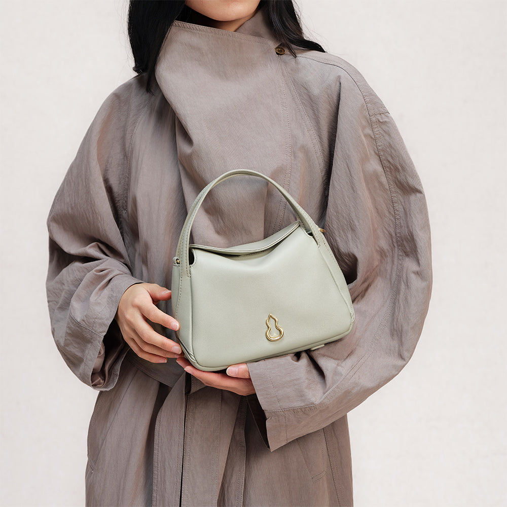 Bampo Small Harmony Tote on Model 1