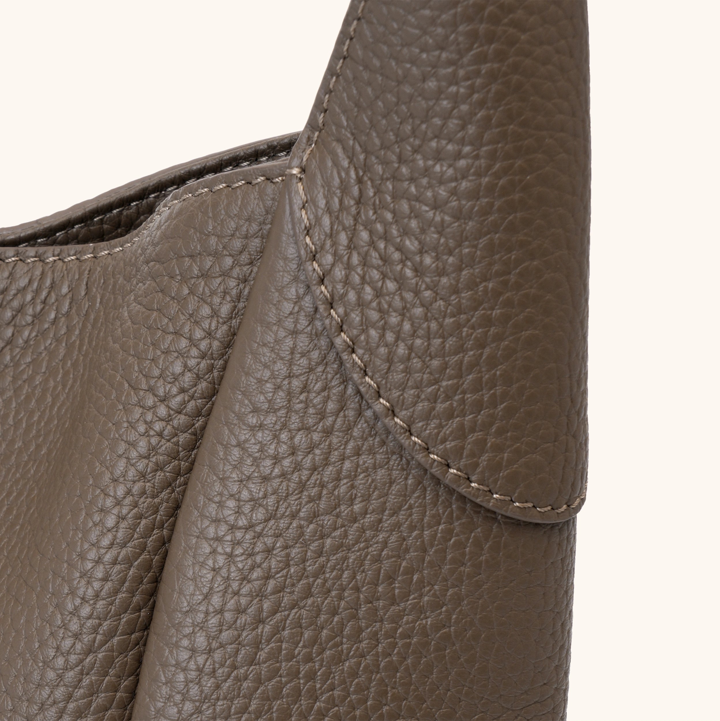 Details of the Bampo Trove Bucket Bag