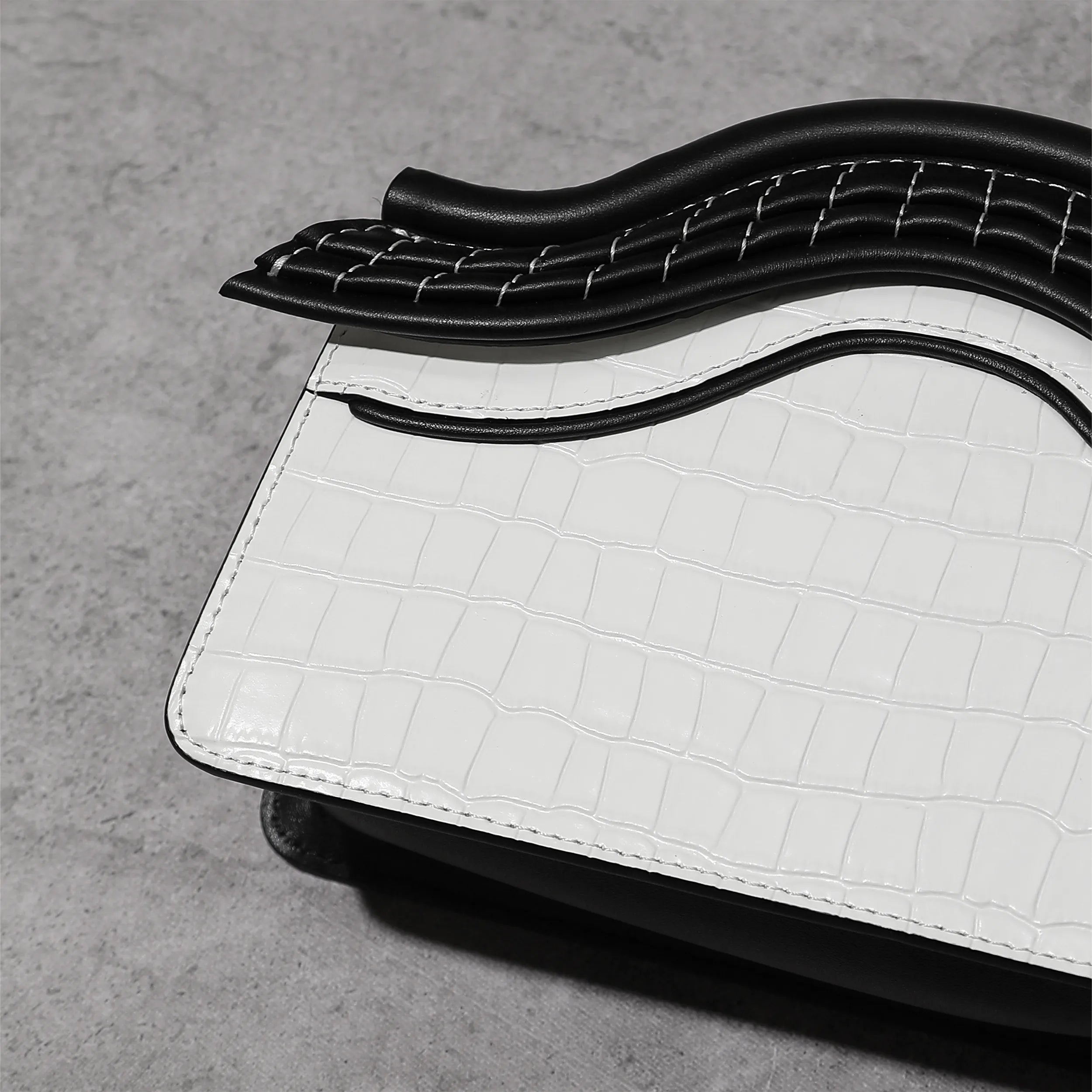 garden of pleasance purse | Bampo