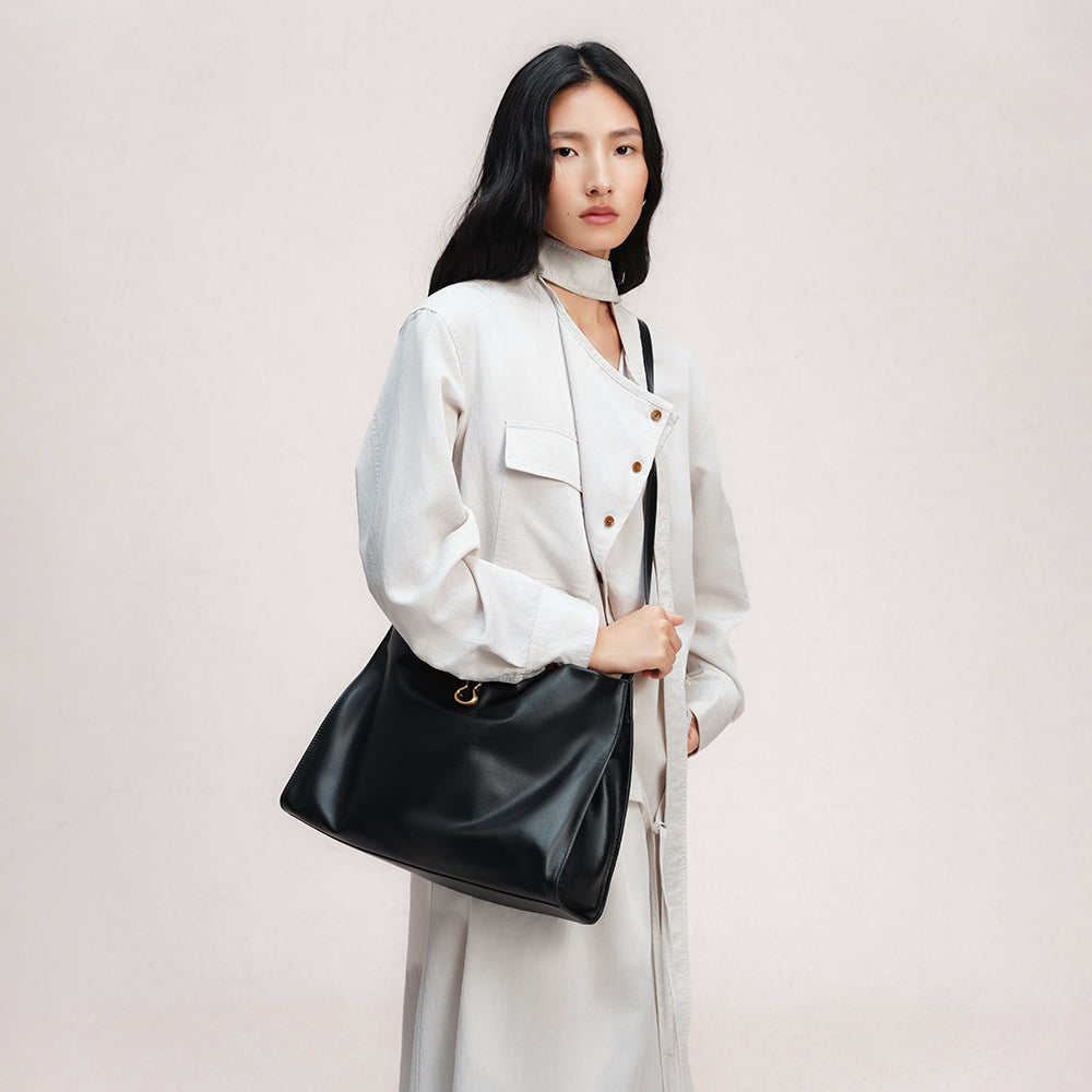 large land tote in black | Bampo