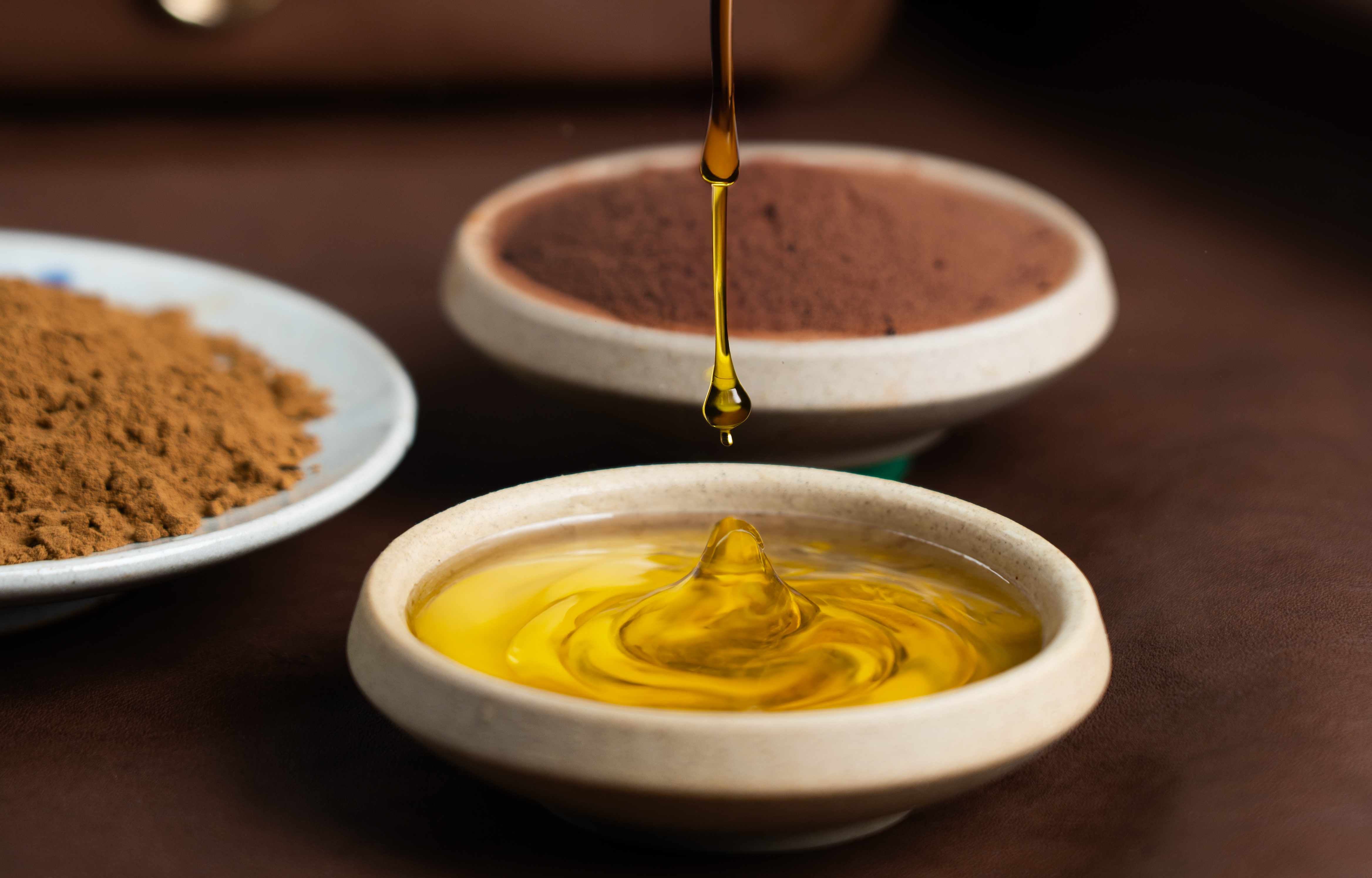 The Ultimate Guide to Select & Care for Your Vegetable-Tanned Leather Bag