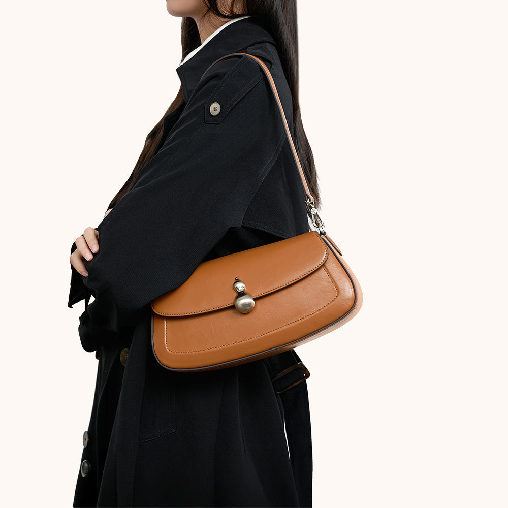 Latch Weeble Satchel