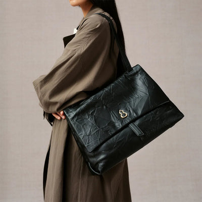 Swale Messenger Bag (Dong Hand-Crinkled Texture)