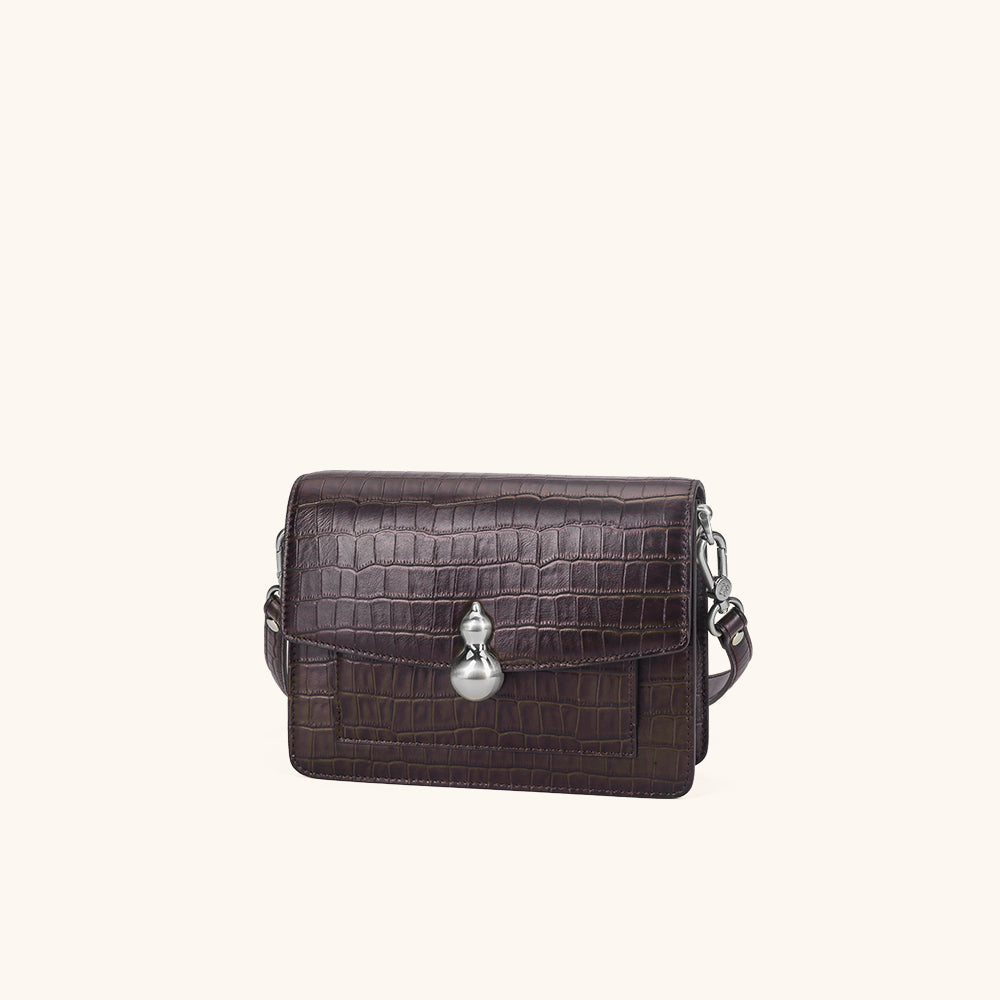 Latch Organizer Purse