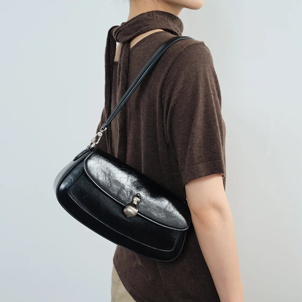 #color_glossy-black