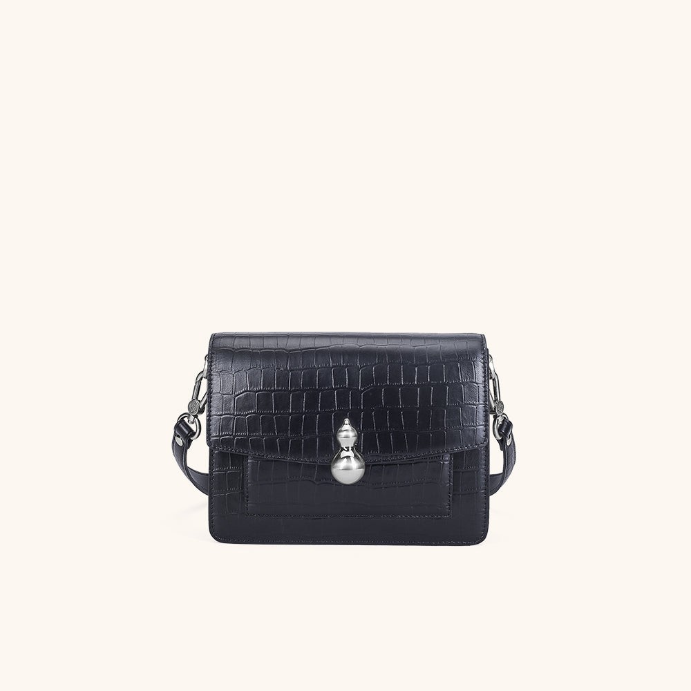 Latch Organizer Purse