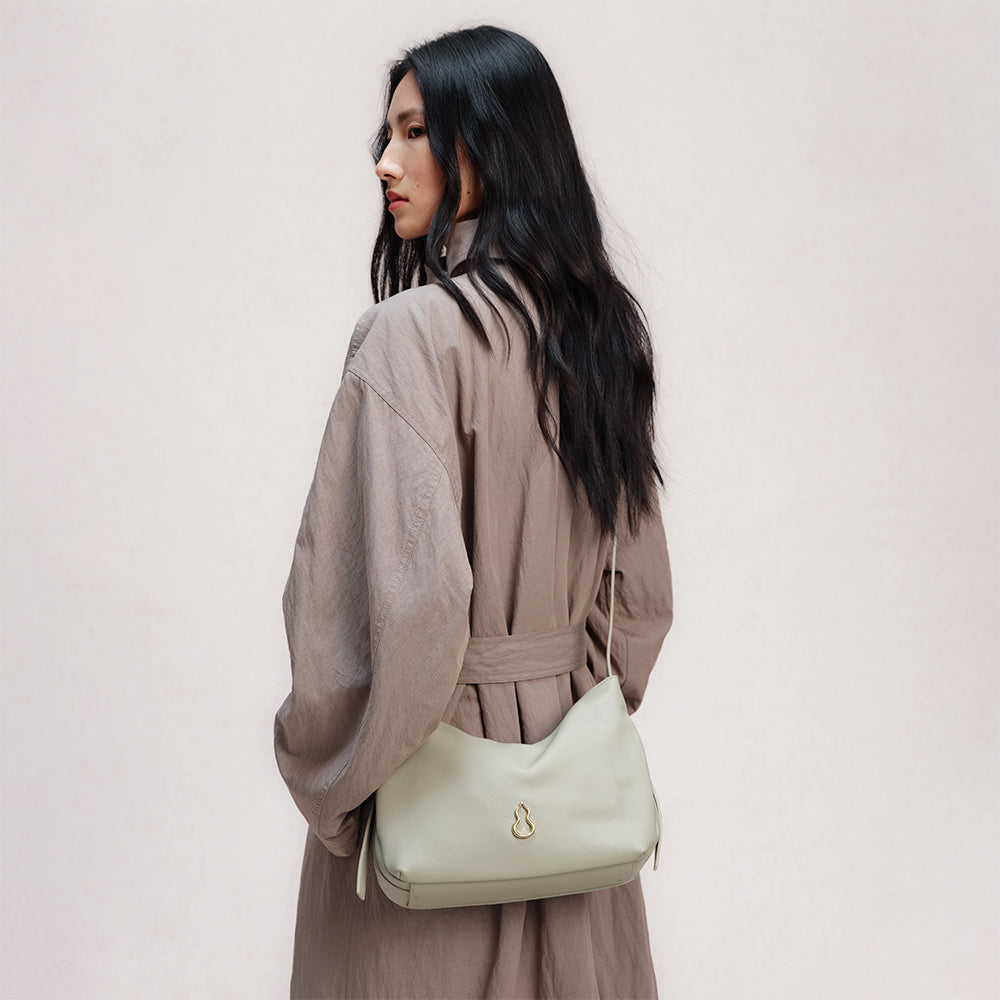Flow Voyage Bag