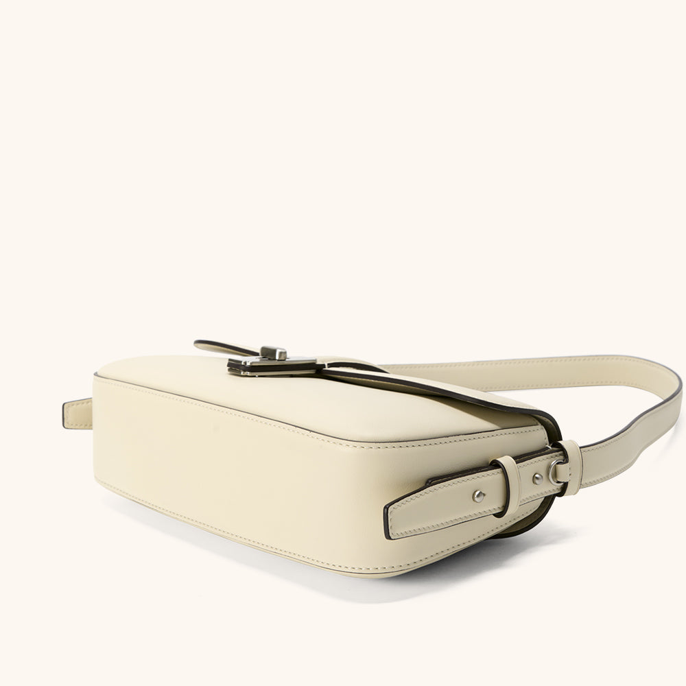 Latch Horizon Satchel