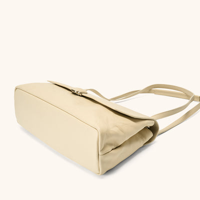 Swale Messenger Bag (Petal Buckle)