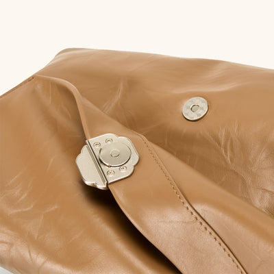 Swale Messenger Bag (Petal Buckle)