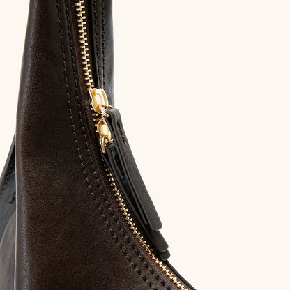 Large Flow Crescent Bag (Vegetable-Tanned)