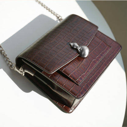 Latch Organizer Purse