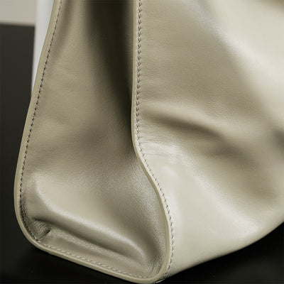 Medium Flow Tote