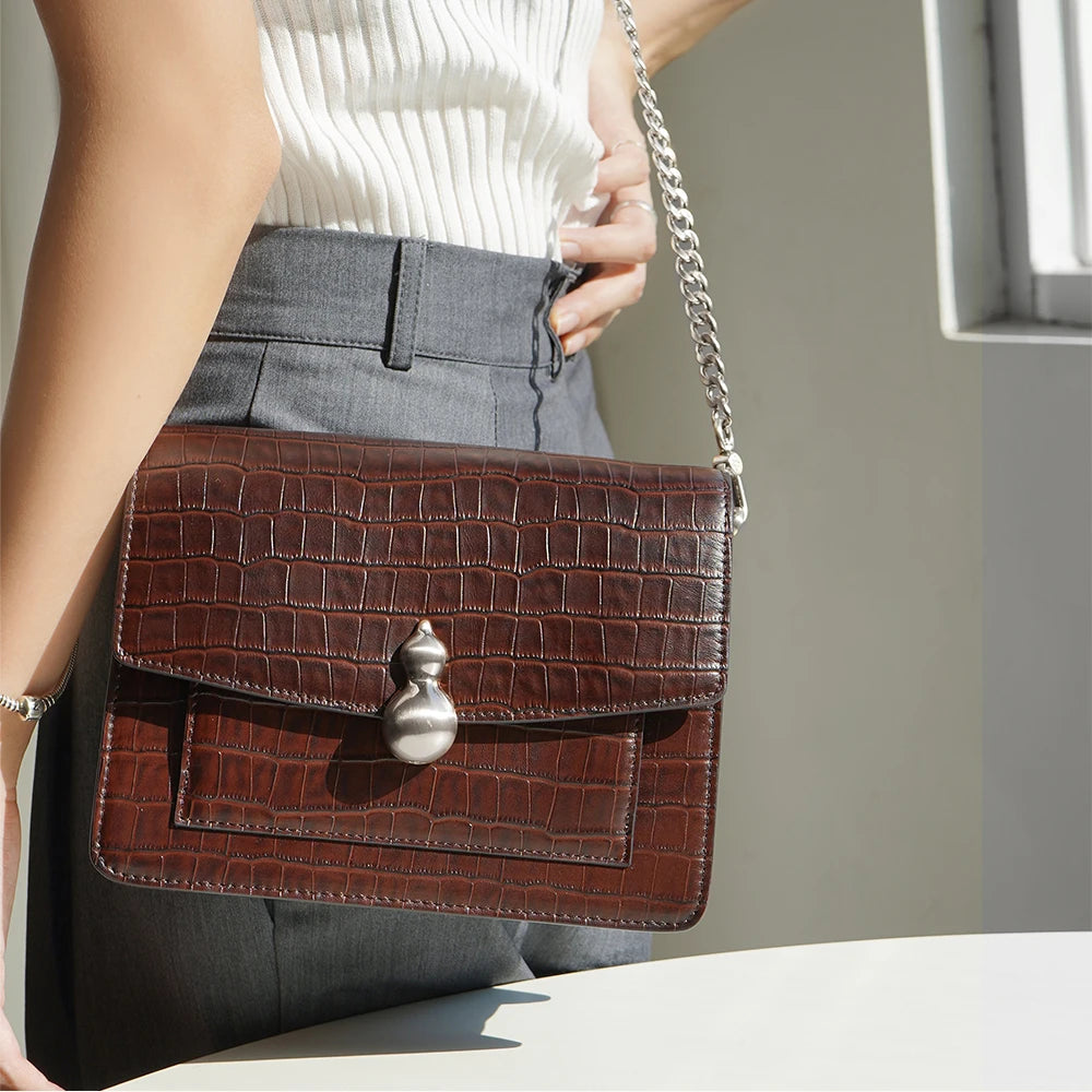 Latch Organizer Purse