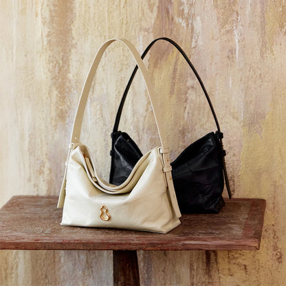 Medium Flow Hobo (Dong Hand-Crinkled Texture)