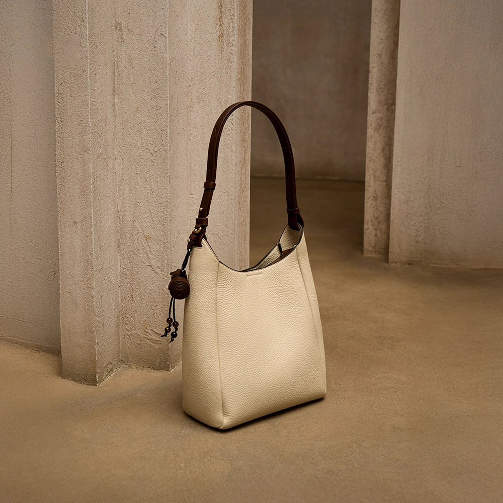 Relume Echo Bucket Bag