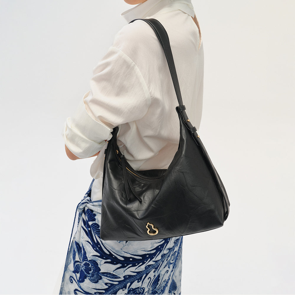 Medium Glow Hobo (Dong Hand-Crinkled Texture)